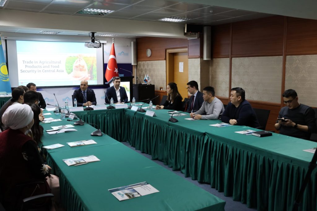 Trade in Agricultural Products and Food Security in Central Asia” konulu konferans, alanında uzman araştırmacıların katılımıyla gerçekleştirildi
