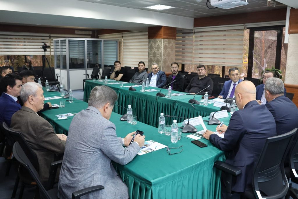 “Türk Dünyasının Kültürel Bütünleşmesinde TÜRKSOY” konulu konferans, TÜRKSOY Genel Sekreter Yardımcısı Sayit Yusuf’un katılımıyla gerçekleşti